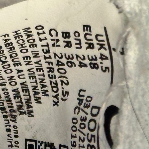 Nike Dunk Low Golden Gals Metallic Silver - Picture 5 of 7